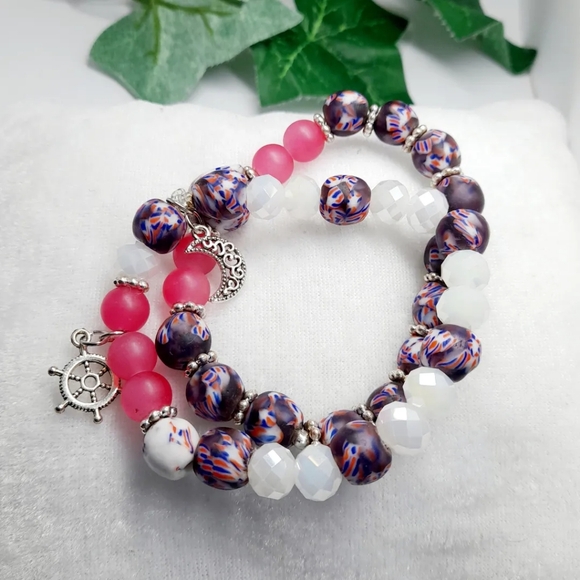 New bracelets - Picture 2 of 4